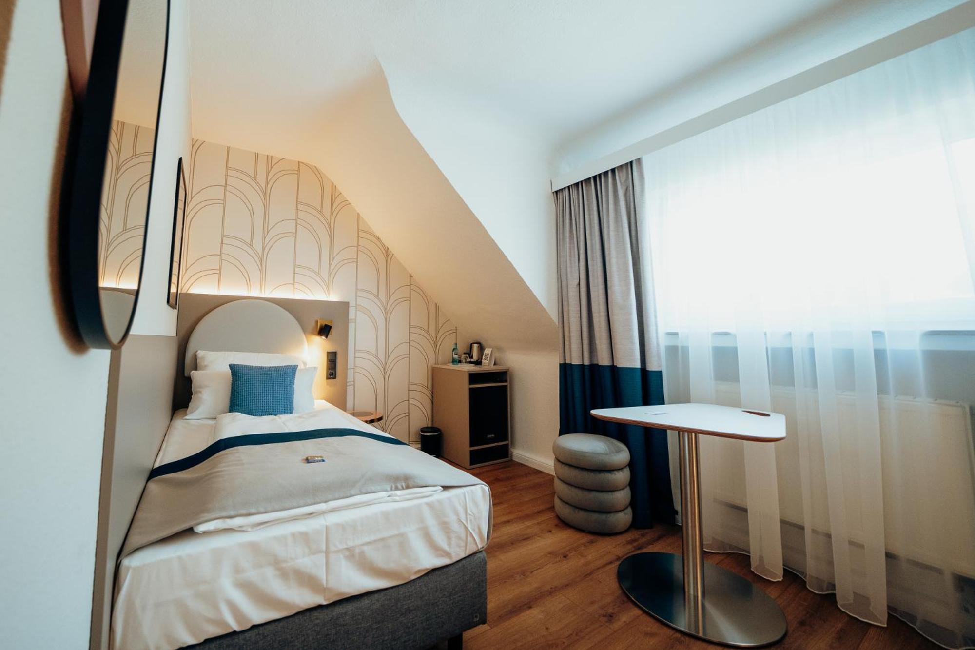 Guestified Liyana Hotel Ratingen Buitenkant foto