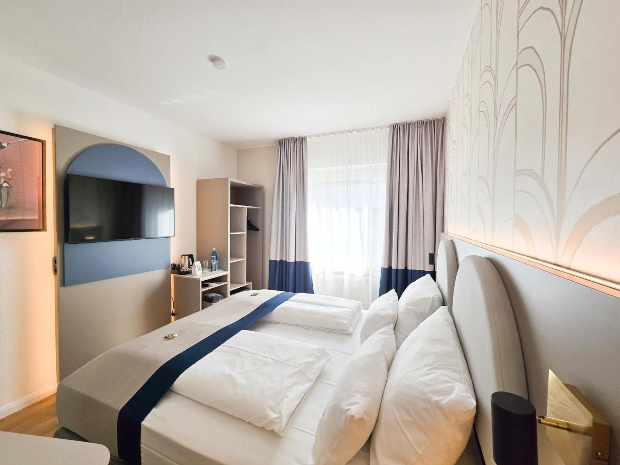 Guestified Liyana Hotel Ratingen Buitenkant foto